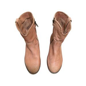 Frye Kids Tan Leather Ankle Boots With Side Zipper Closure & Braided Detail Size